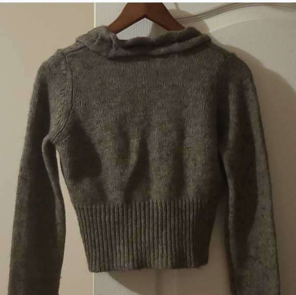 Northland Women's Cropped Sweater with Unique Collar Design S - Picture 7 of 9